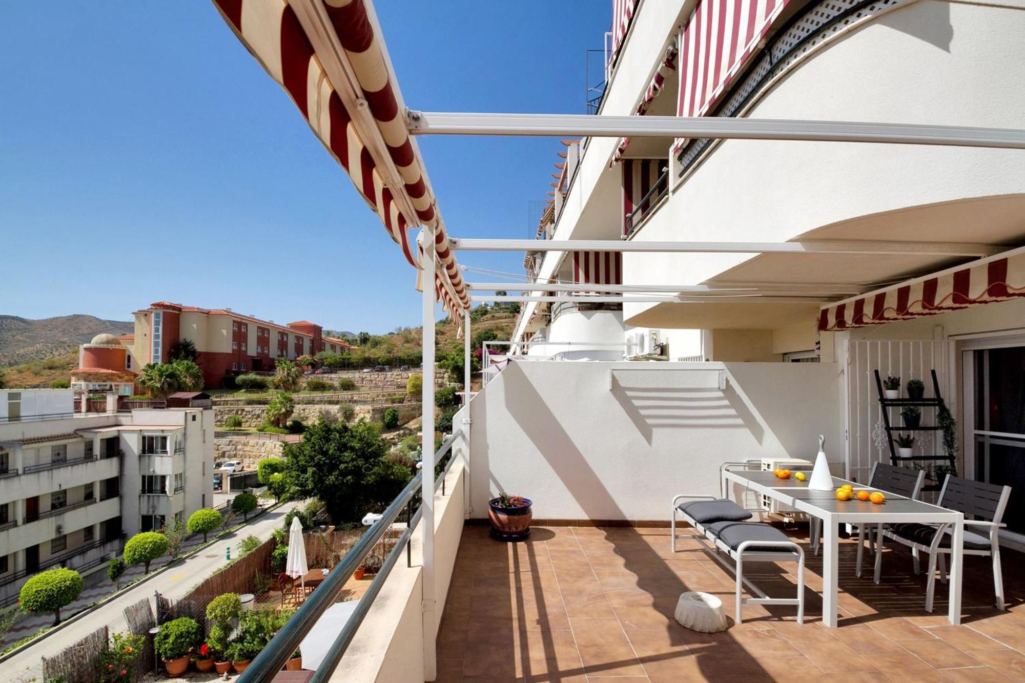 Del Parque Flats - Golf & Beach Terrace Малага Экстерьер фото